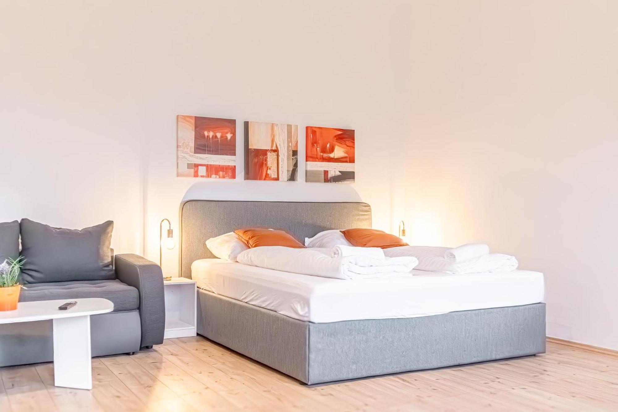 Attractive 2Br Apt Near Akh Ideal For Longstays Вена Экстерьер фото